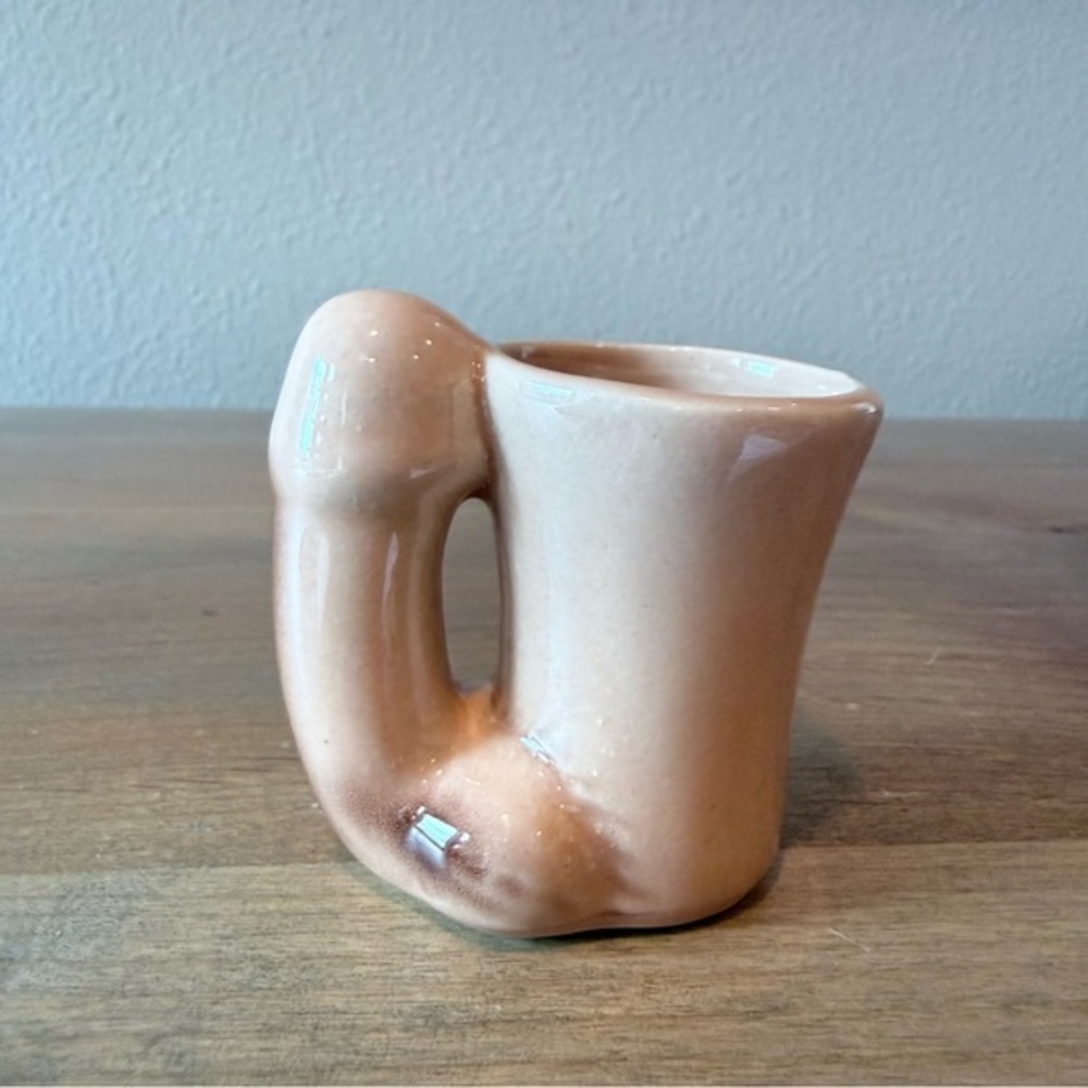 “Willy” ceramic shot-glass